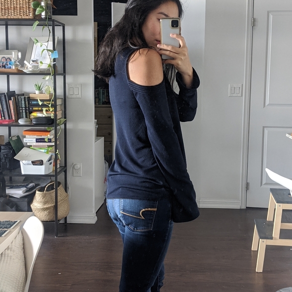 Banana Republic Cold Shoulder Navy Blouse | Size S - Picture 3 of 4